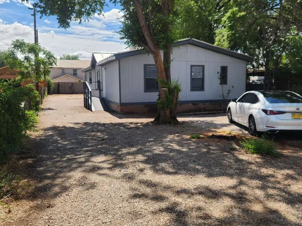 1630 Evergreen Dr SW, Albuquerque, NM 87105