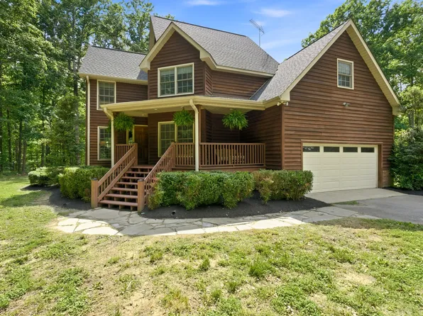 957 Ford Rd, White Bluff, TN 37187