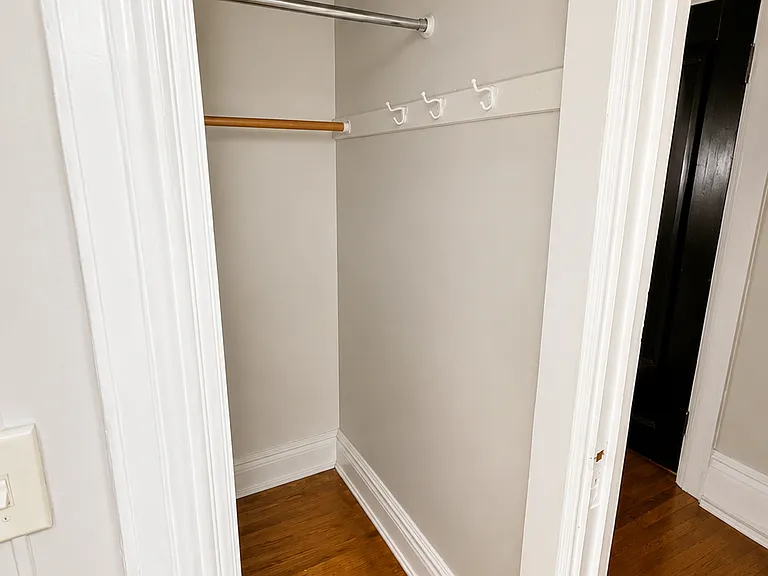 4622 2nd Ave #12 — Photo 8