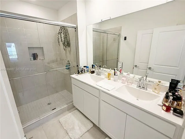 179 NE 13th Ave — Photo 3