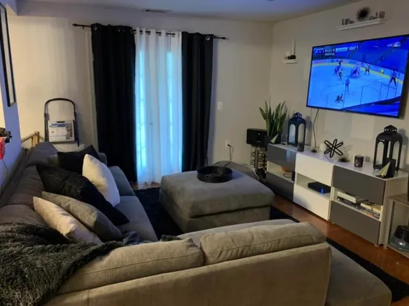 4067 S Four Mile Run Dr Unit 301, Arlington, VA 22204