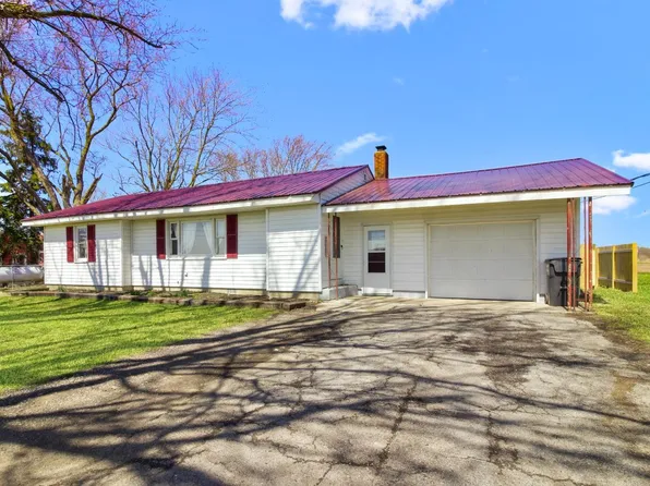 10317 Strecker Rd, Bellevue, OH 44811