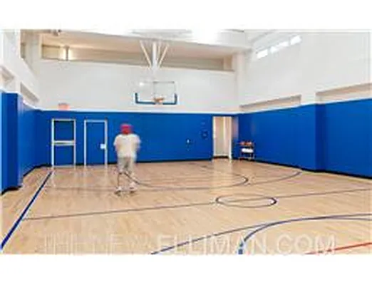 Rented by Douglas Elliman | media 36