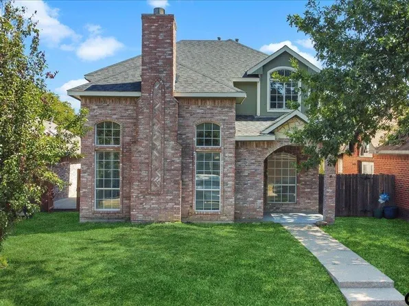4438 Laredo Dr, Grand Prairie, TX 75052