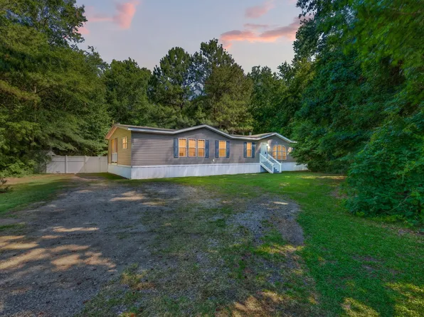 2554 Rock Pillar Rd, Clayton, NC 27520
