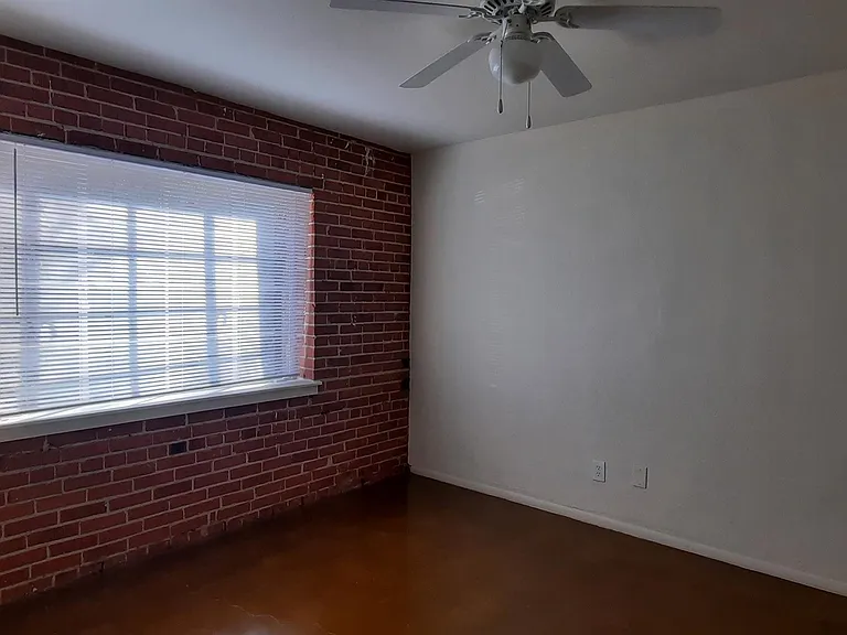 526 W Roosevelt St #10 — Photo 6