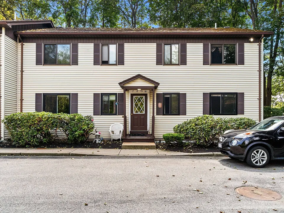 16 Cleveland Pl #8