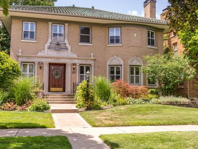 1041 N East Ave, Oak Park, IL, 60302