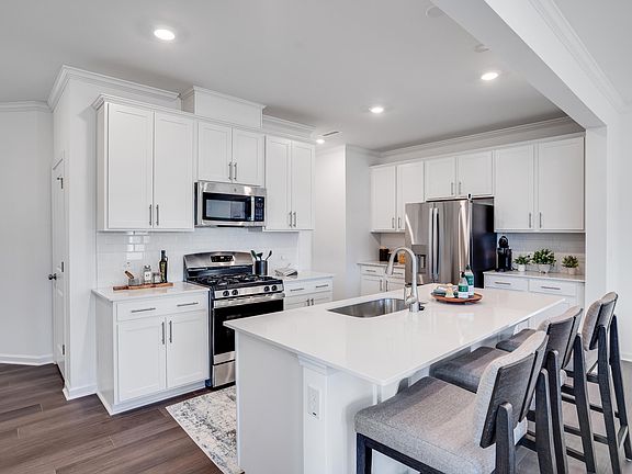 7th image of this home