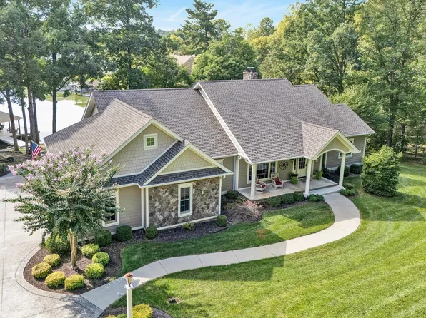 112 Grindstone Ln, Union Hall, VA 24176