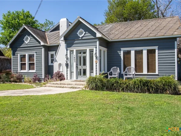 1403 N Glass St, Victoria, TX 77901