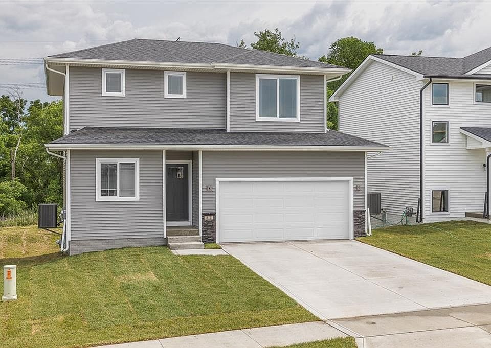 1st image of 15131 Goldenrod Dr