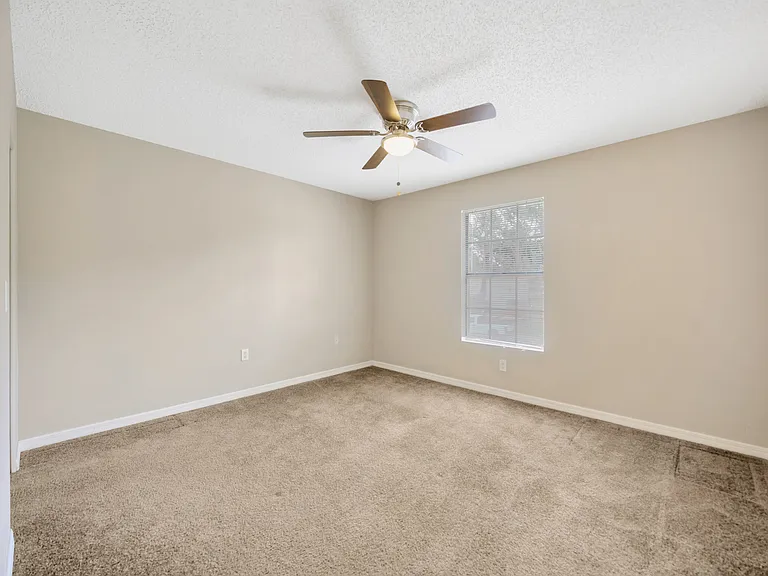 308 Lake Parsons Grn — Photo 18