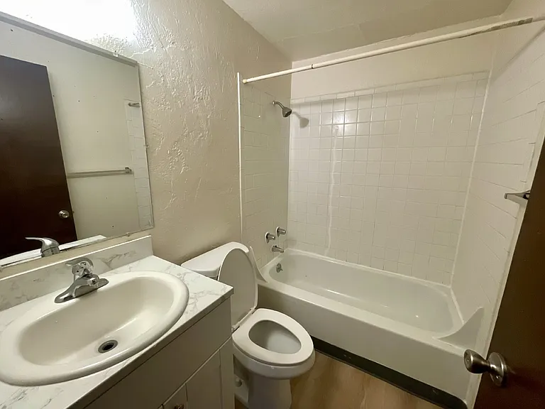 555 Tyler St #24 — Photo 9