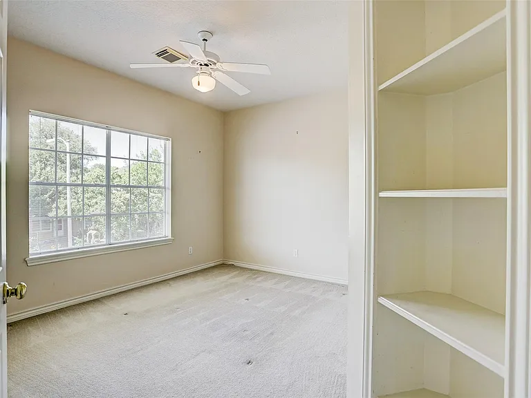 4425 Mildred St — Photo 19
