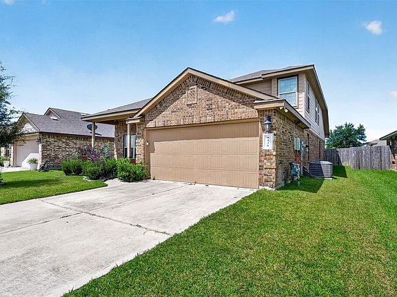 3rd image of 8126 Oakleaf Meadow Ct