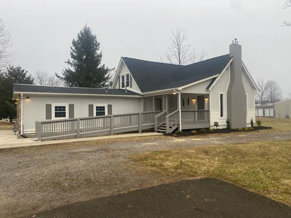 2496 Lantana Rd, Crossville, TN 38555