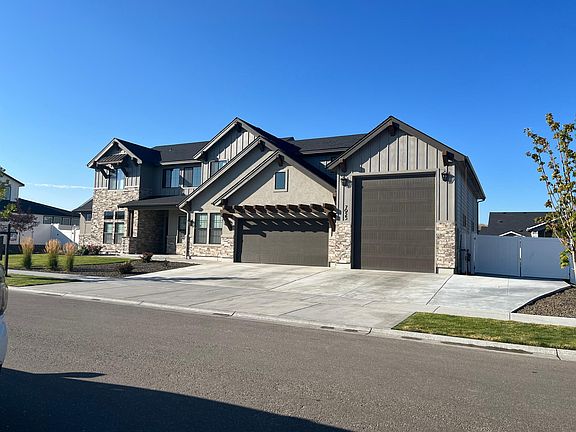 3rd image of 7925 W Mirror Pond Dr