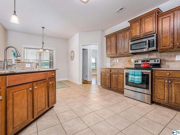 4th image of 112 Lexi Ln