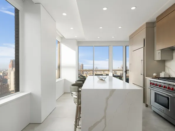 422 East 72nd Street image 9 of 57