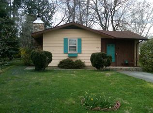 1106 Chester Ave, Middlesboro, KY 40965