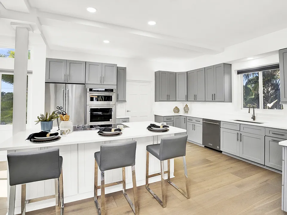 435 Ocean Shore Blvd