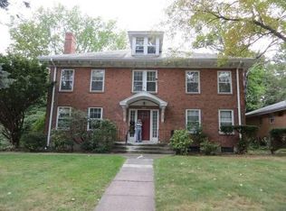 1105 Farmington Ave FLOOR 1, West Hartford, CT 06107