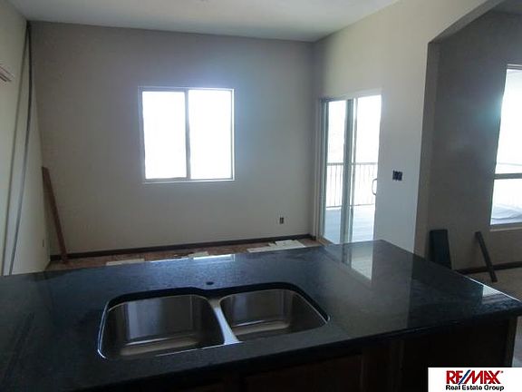 5th image of 3907 N 156th Ave