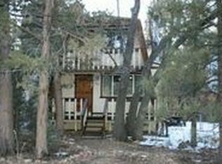 462 Moreno Ln, Sugarloaf, CA 92386
