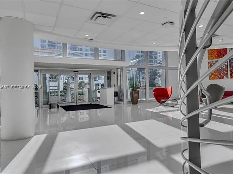 5701 Collins Ave #1714 — Photo 48