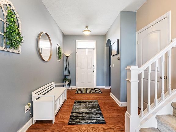 4th image of 2364 Angelfire Dr