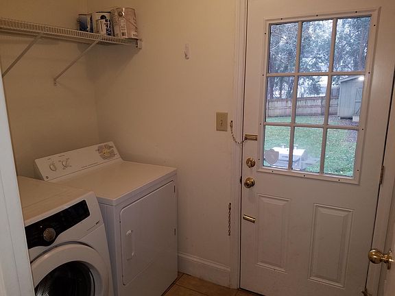 Mudroom - Washer and Dryer / Pantry Shelves