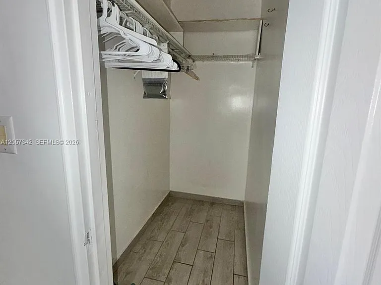 1600 Pennsylvania Ave #4 — Photo 4