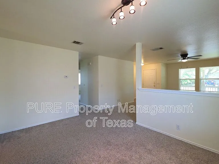 609 Losoya Ct — Photo 9