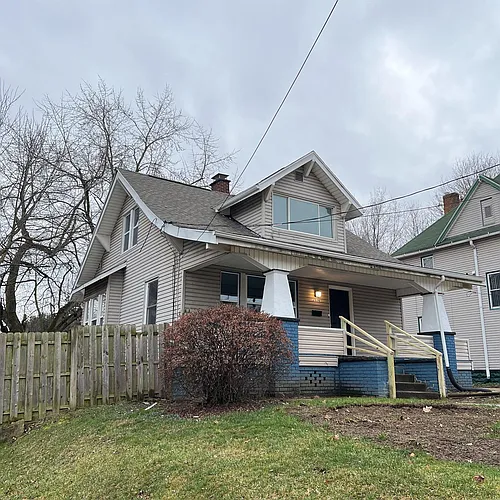 2328 Tuscarawas St E Photo 1