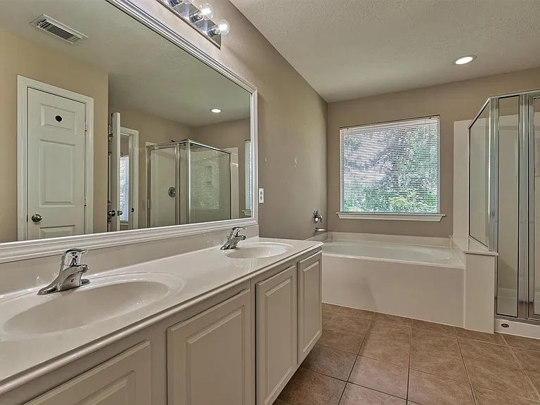 106 E Stedhill Loop — Photo 18