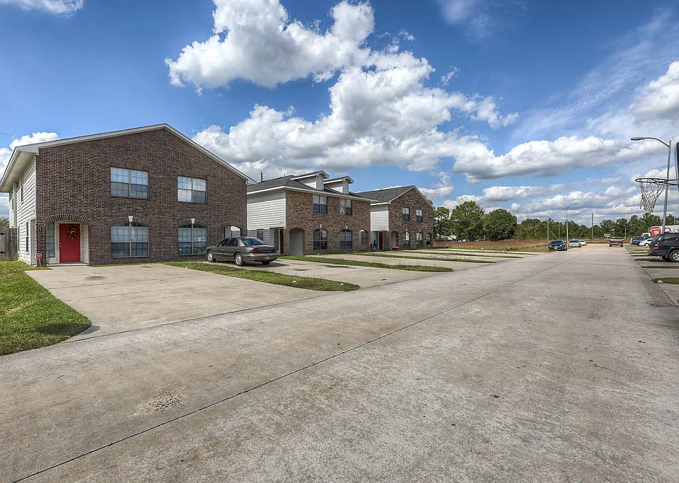 10603 Pine Landing Dr #B