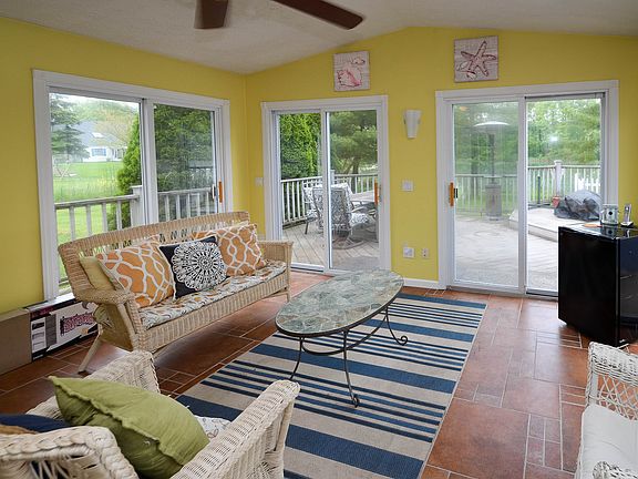 3rd image of 5533 Pin Oak Cir