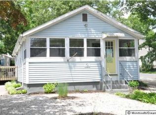 121 Elizabeth Ave, Toms River, NJ