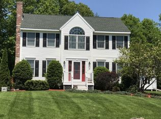 121 Pelham Rd, Dracut, MA 01826