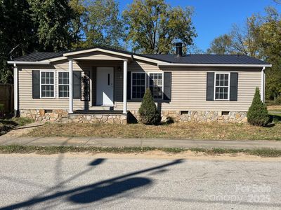 29 E Mitchell St, Old Fort, NC, 28762