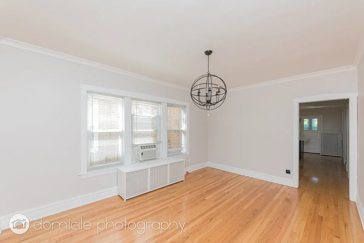 3 bed, 1300 sqft, $2,250 — Photo 4
