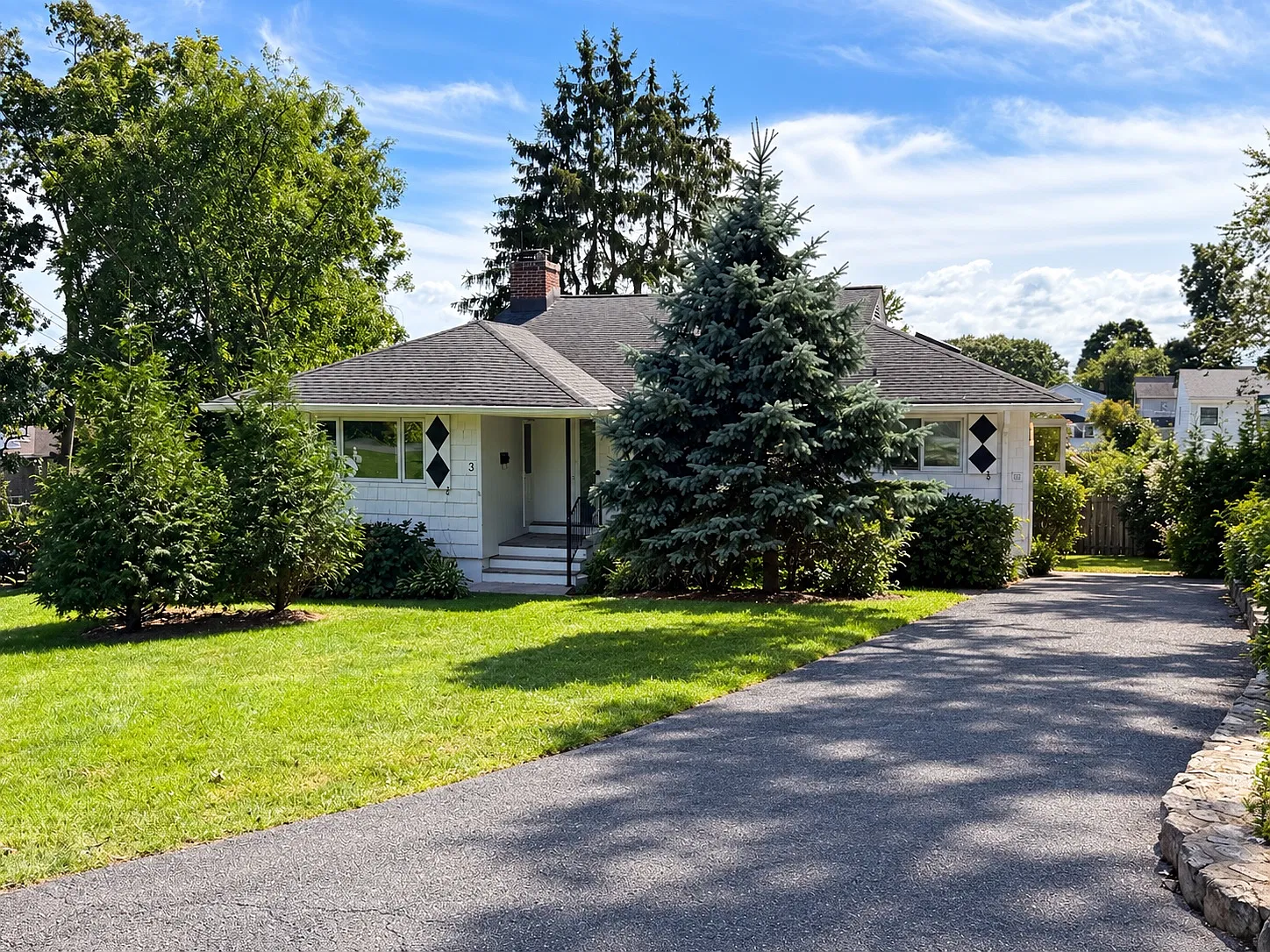 3 Hickory Dr — Photo 3