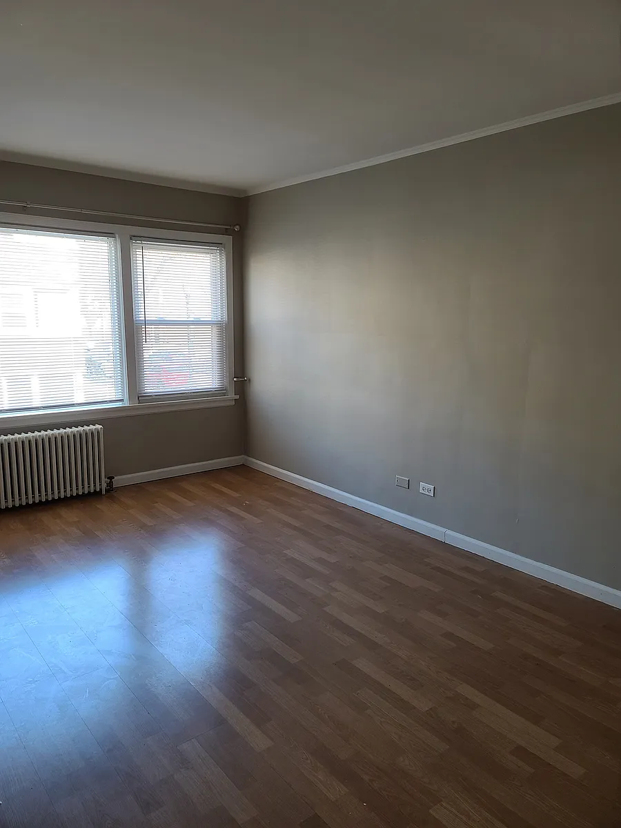 Building Photo - 422 Elmwood Ave #1