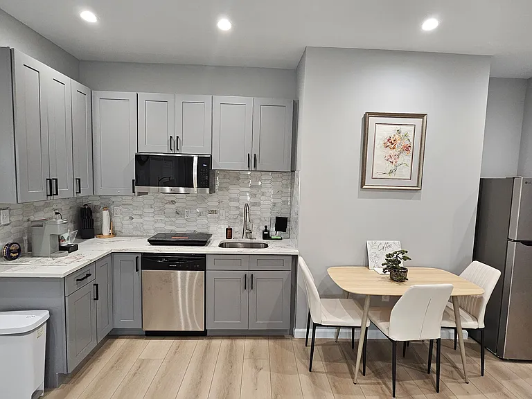 4119 Burke Station Rd — Photo 3