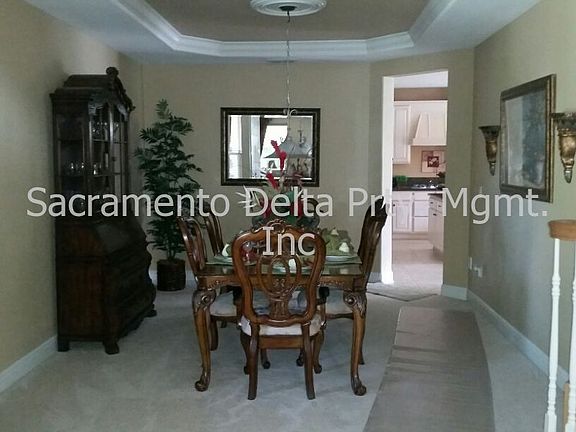2nd image of 2746 Macon Dr