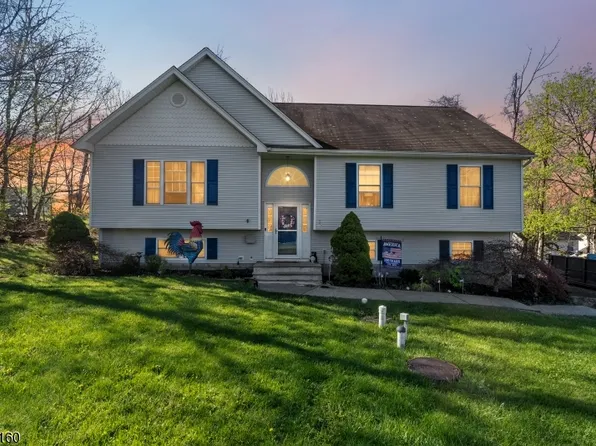 24 Reigler Rd, West Milford Twp., NJ 07421