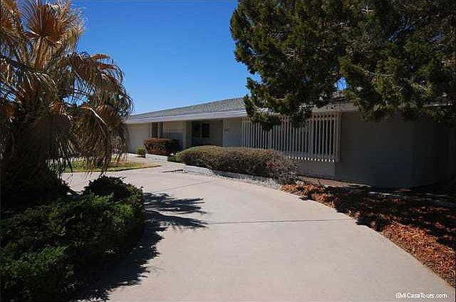 1st image of 3827 Hillcrest Dr