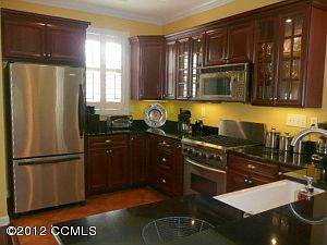 4th image of 530B Village Green Dr