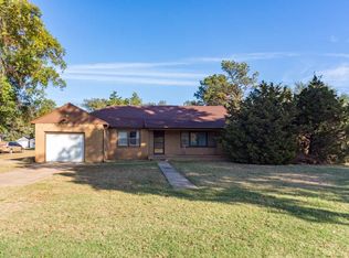 750 NE 110th Rd, Danville, KS 67036